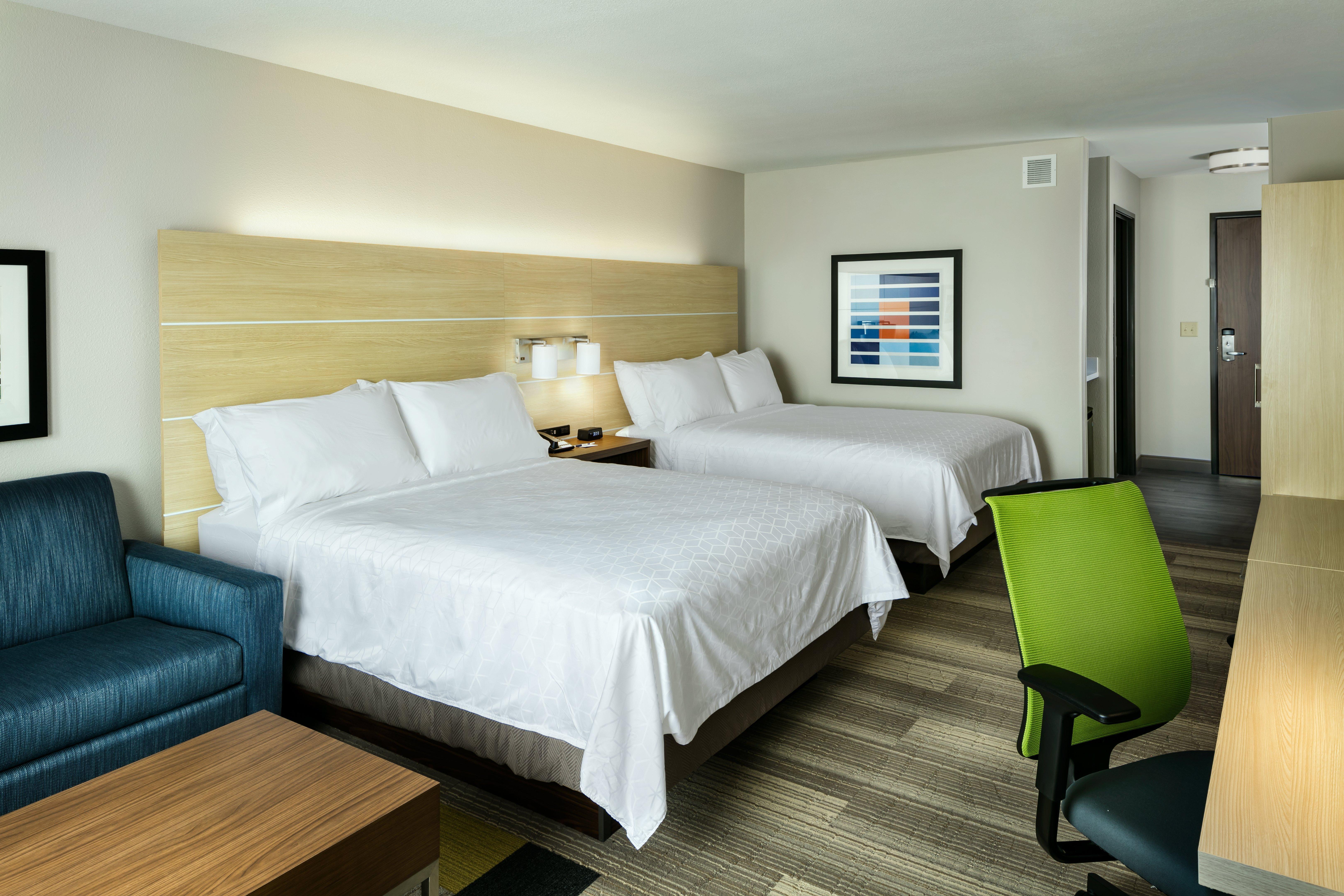 Holiday Inn Express & Suites - Medford By Ihg Екстериор снимка